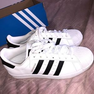 Lightly worn Women’s Adidas Superstar Shoes